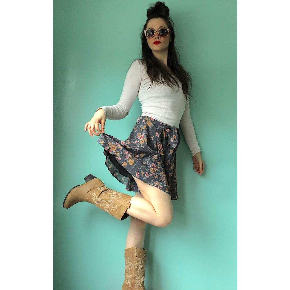 EXPRESS Blue Vintage 1990s Floral Lined Mini Skirt - Picture 5 of 10